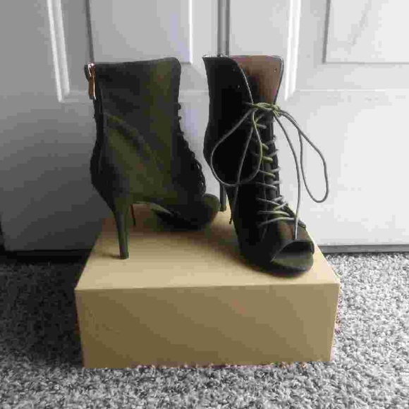 CLEARANCE! Green Ankle Boots - Picture 2 of 3